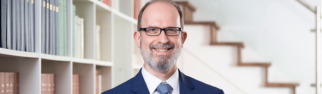 Dr. Andreas Wolf